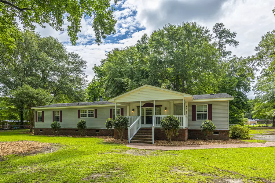 1056 Griffith Acres Dr Dr, Cottageville, SC 29435