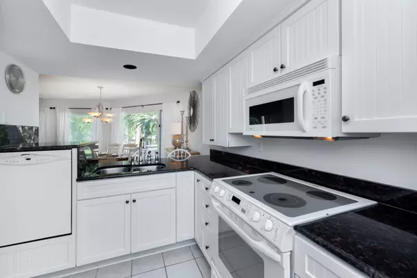 Seabrook Island, SC 29455,783 Spinnaker Ct