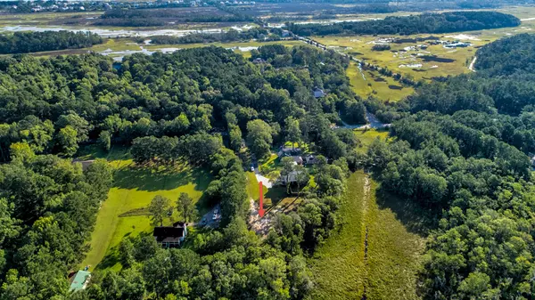 1462 River Rd, Johns Island, SC 29455