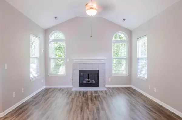 North Charleston, SC 29420,8800 Dorchester Rd #504