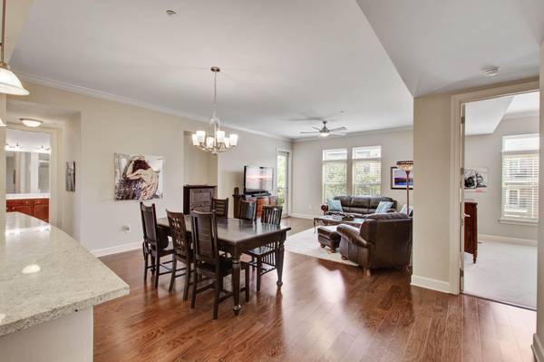 135 Pier View St #301, Charleston, SC 29492