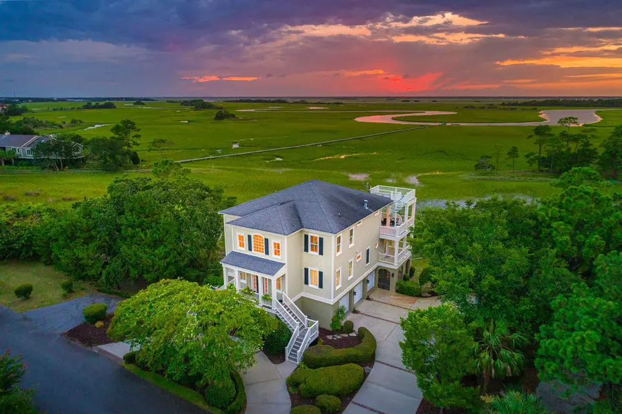 15 Seagrass Ln, Isle Of Palms, SC 29451