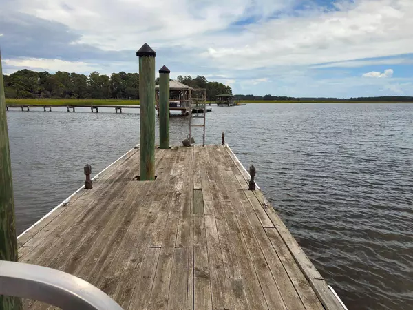 Edisto Island, SC 29438,2113 Osprey Watch Ln