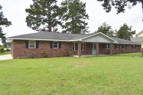 1086 Varner St, Manning, SC 29102