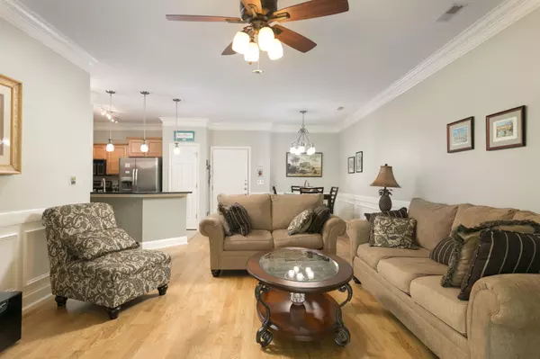 Charleston, SC 29412,1984 Folly Rd #B-208