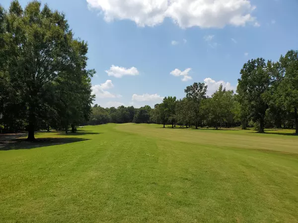 Manning, SC 29102,822 Bentwood Circle Cir