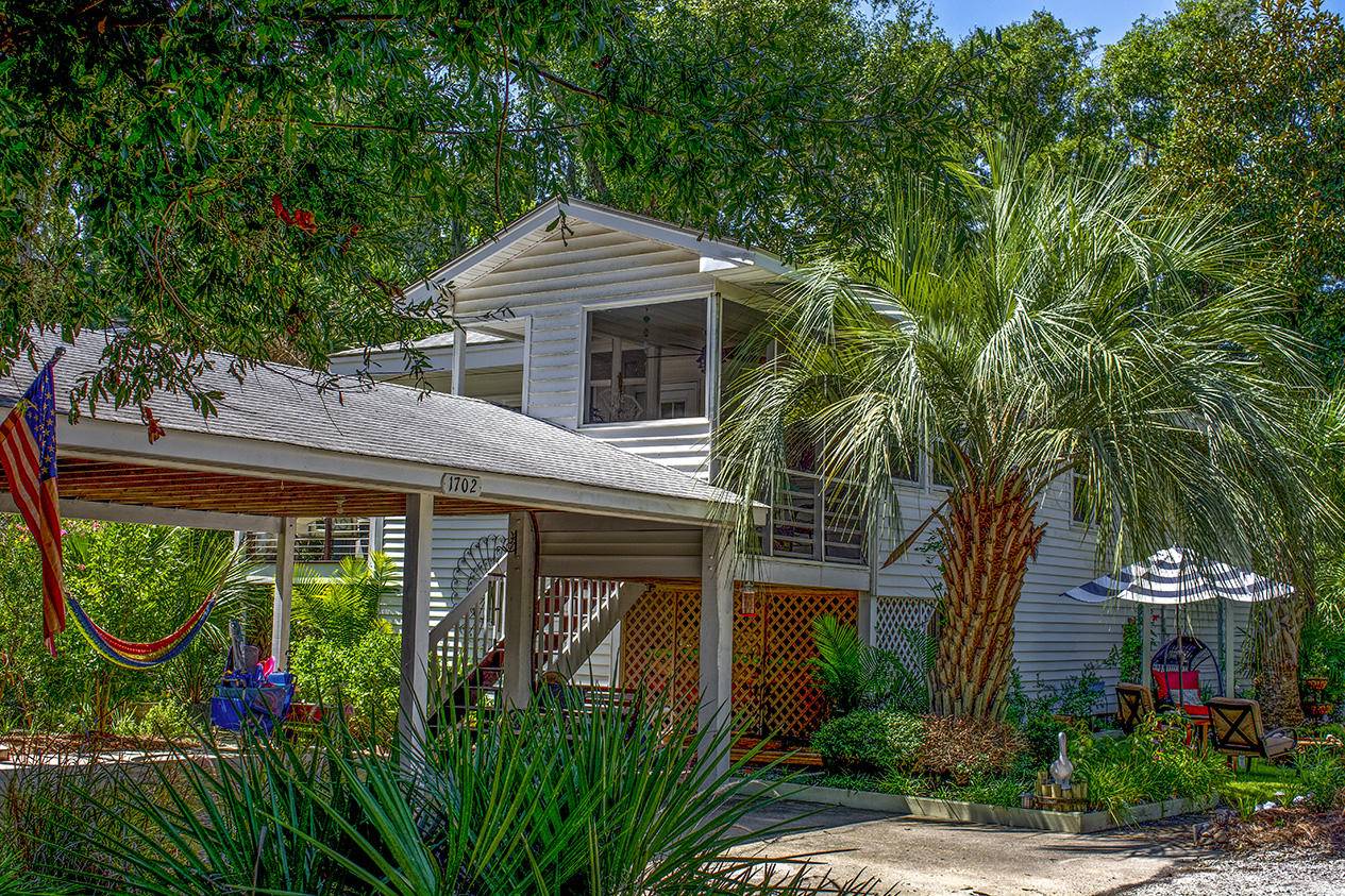 1702 Jungle Rd, Edisto Beach, SC 29438