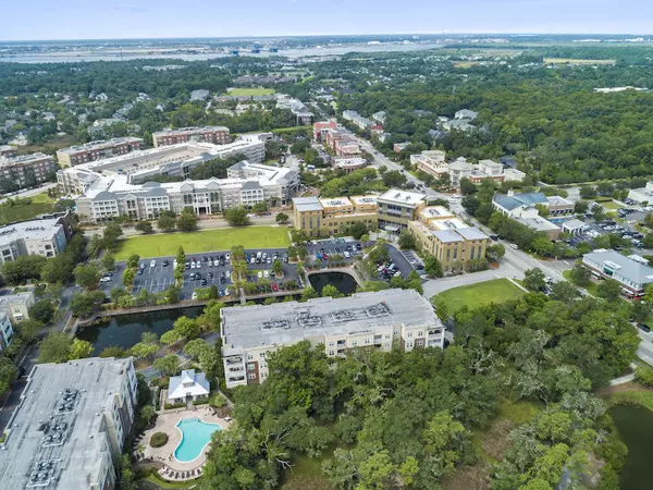 200 River Landing Dr #H 105, Charleston, SC 29492