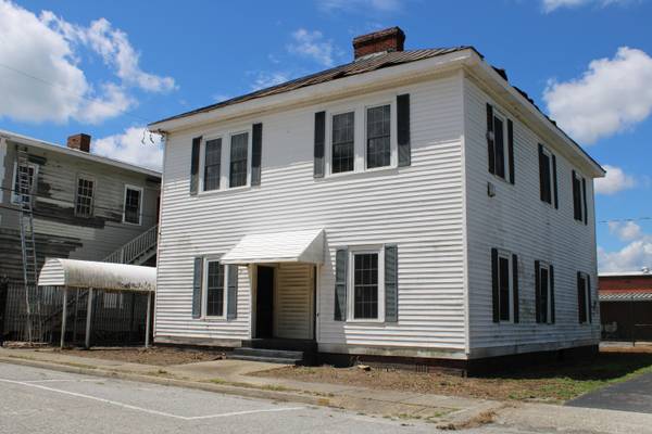 227 N Memorial Ave, Walterboro, SC 29488