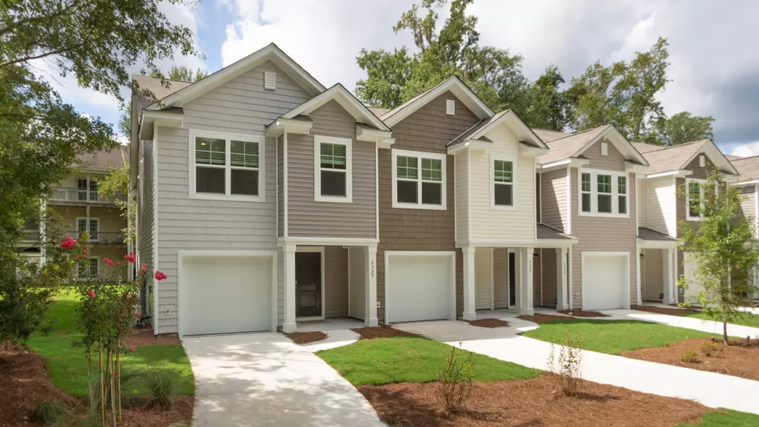 4672 Palm View Cir, North Charleston, SC 29418