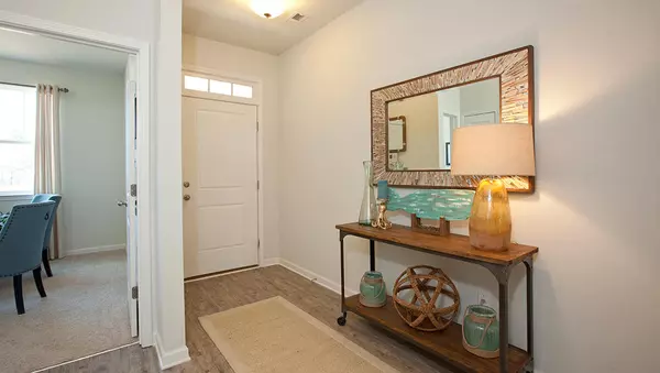 Summerville, SC 29486,131 Oakwood Blvd