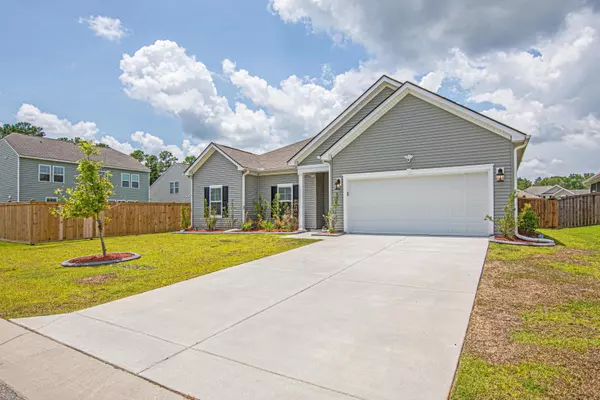 Goose Creek, SC 29445,153 Firethorn Dr