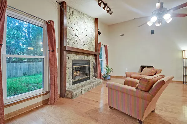 North Charleston, SC 29420,4604 River Run Ct