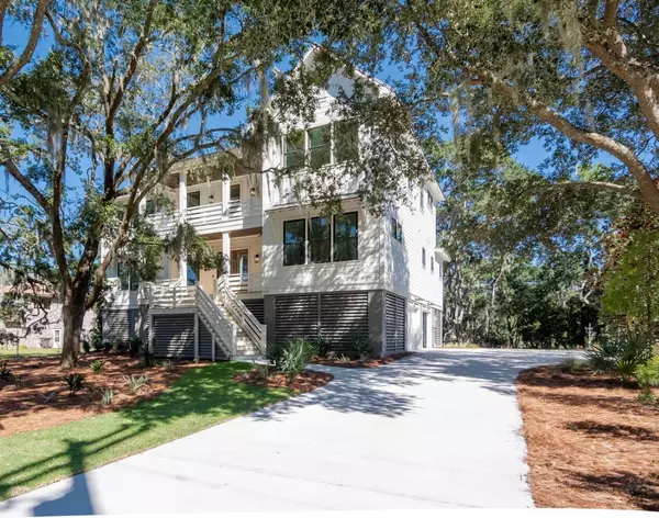 Mount Pleasant, SC 29464,156 5th Ave