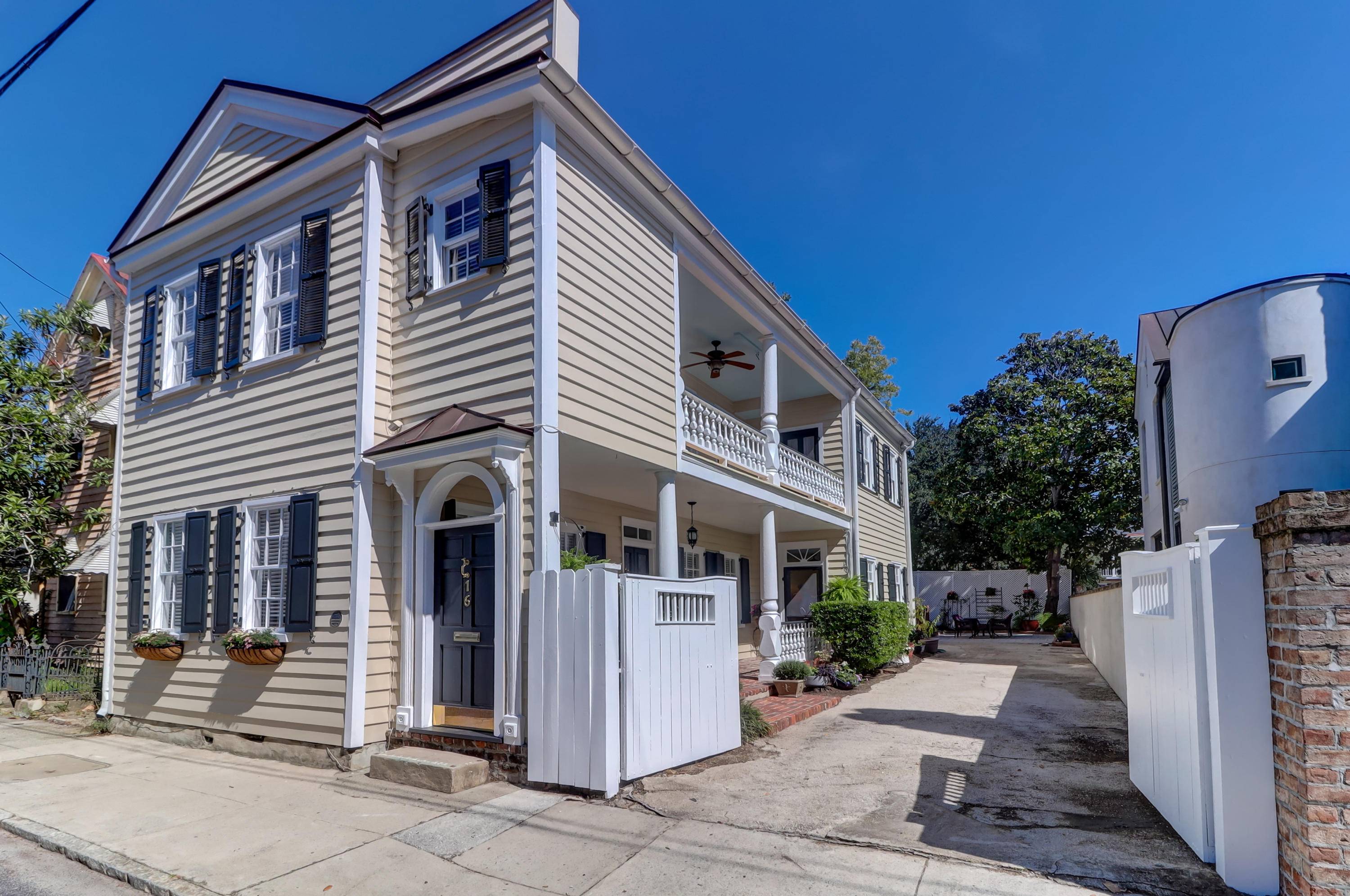 Charleston, SC 29401,16 Archdale St