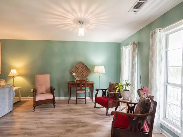 Mount Pleasant, SC 29464,744 Lavalier Sq