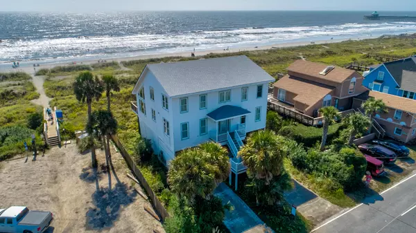 319 E Arctic Ave, Folly Beach, SC 29439