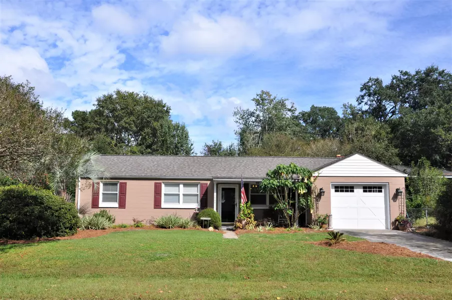 1555 Castlewick Ave, Johns Island, SC 29455