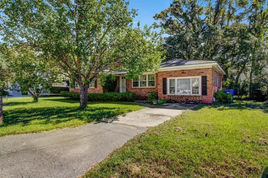 4 William St, Mount Pleasant, SC 29464