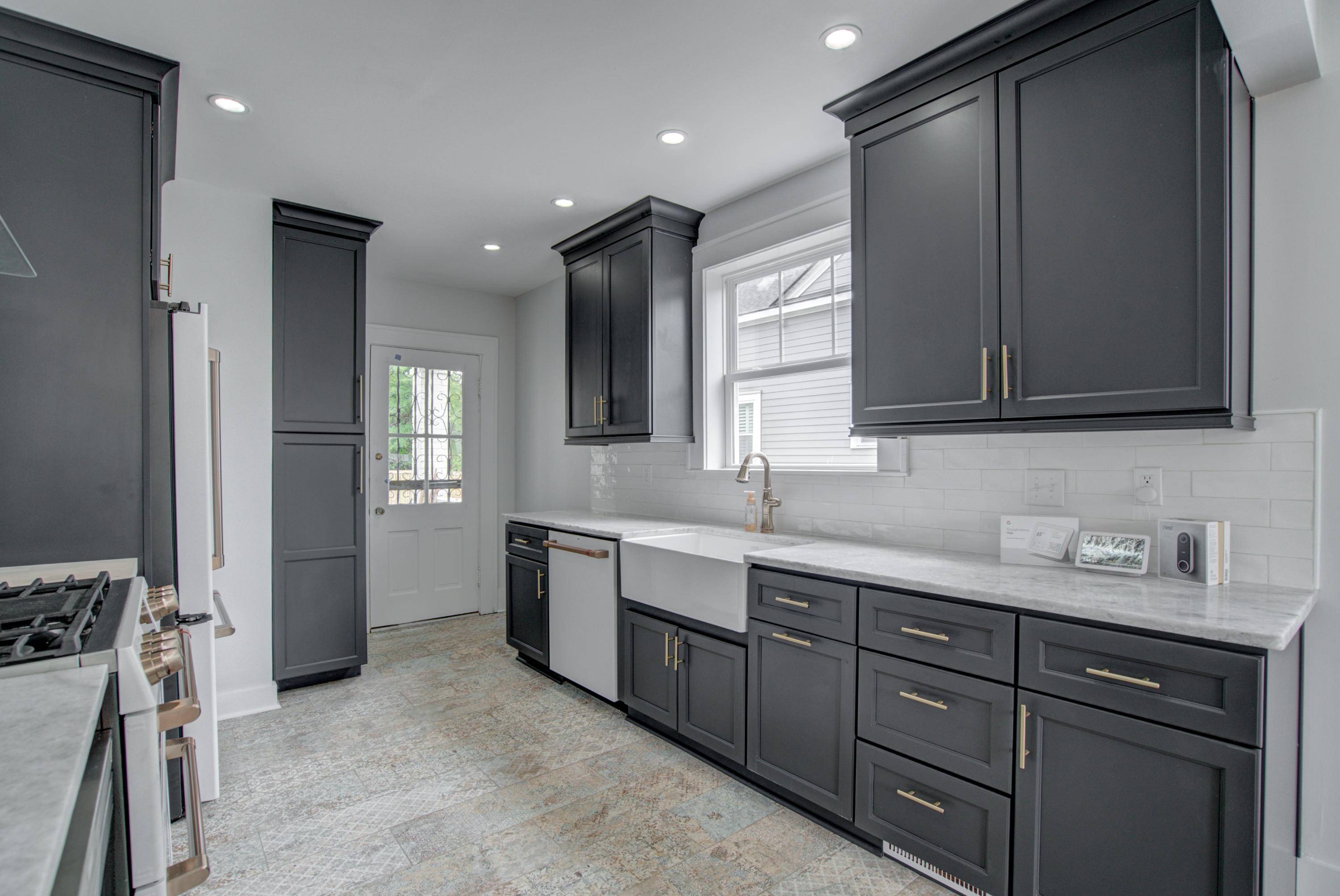 Charleston, SC 29403,61 Saint Margaret St
