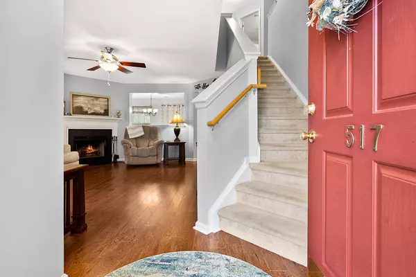 Summerville, SC 29483,517 Holiday Dr