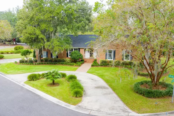 702 Blue Jack Pt, Mount Pleasant, SC 29464