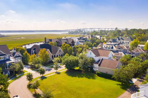 Charleston, SC 29492,492 Creek Landing St