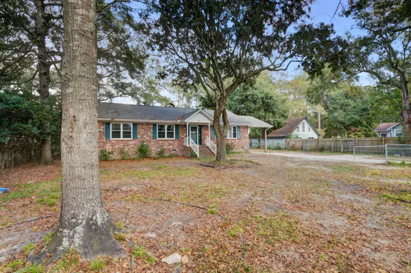 Ladson, SC 29456,9698 Jamison Rd