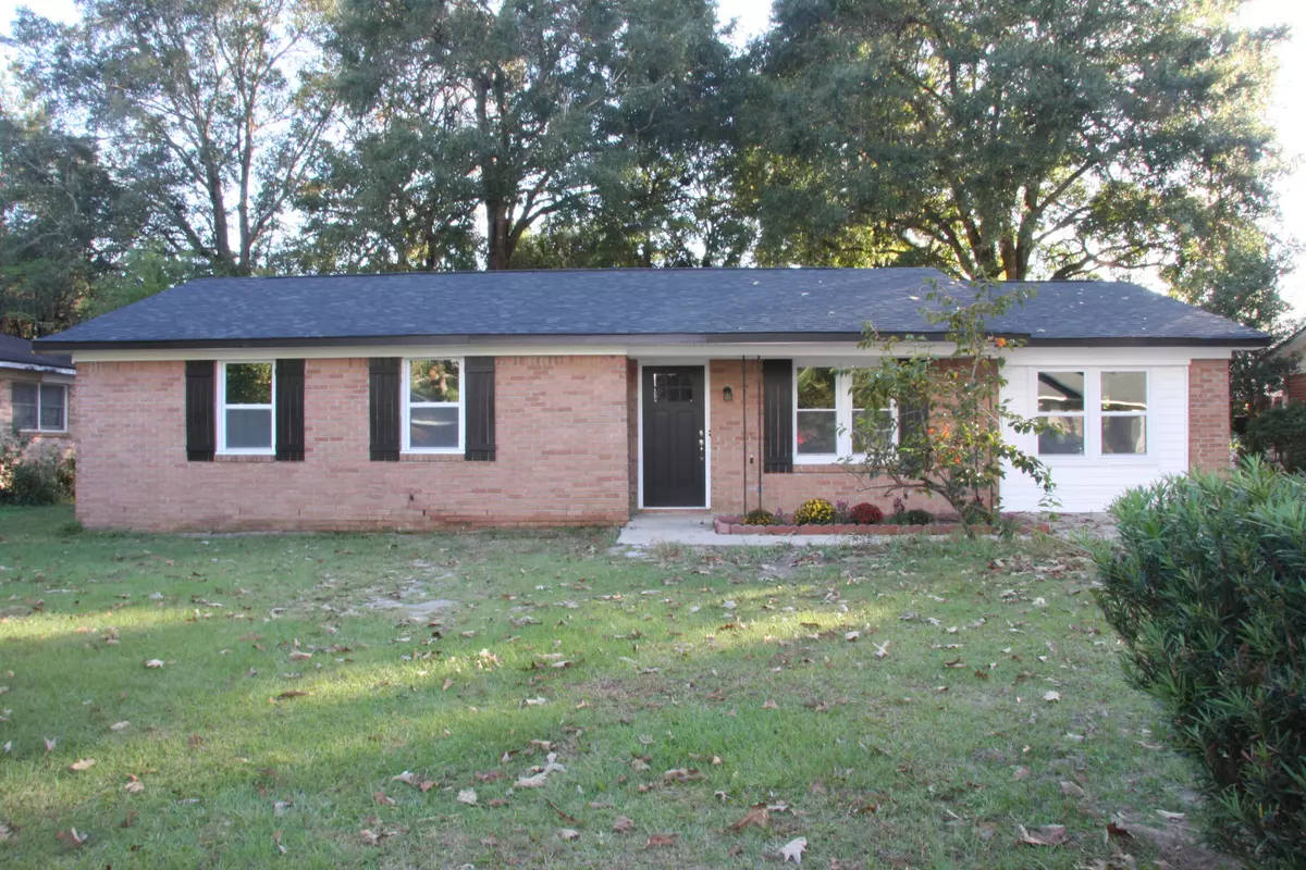Summerville, SC 29483,115 E Edgefield Dr