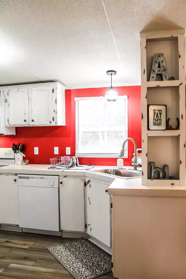 Bonneau, SC 29431,775 Kinlaw Rd