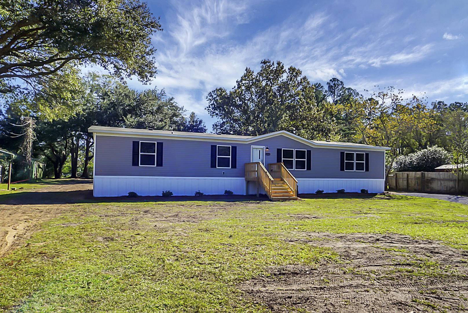 Moncks Corner, SC 29461,1352 Old Whitesville Rd