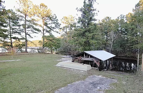 Bonneau, SC 29431,206 Hines Dr