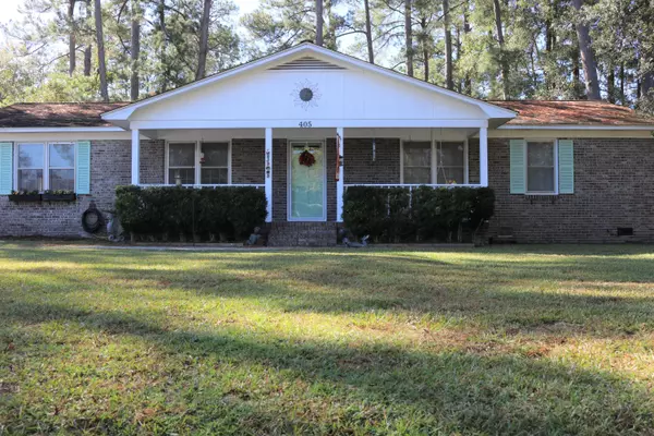 405 Azalea Dr, Walterboro, SC 29488