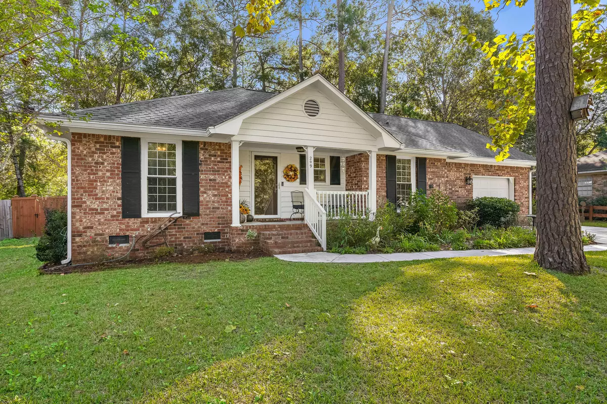 Summerville, SC 29485,209 Chessington Cir