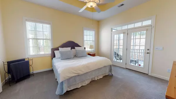 Mount Pleasant, SC 29466,1513 Oakhurst Dr