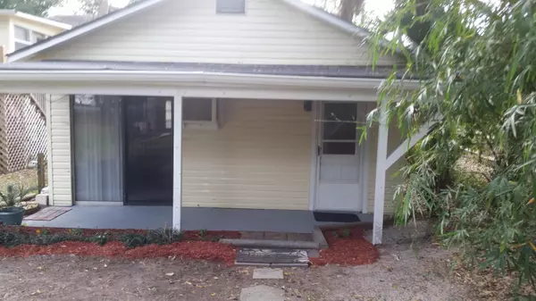 Folly Beach, SC 29439,512 E Ashley #3