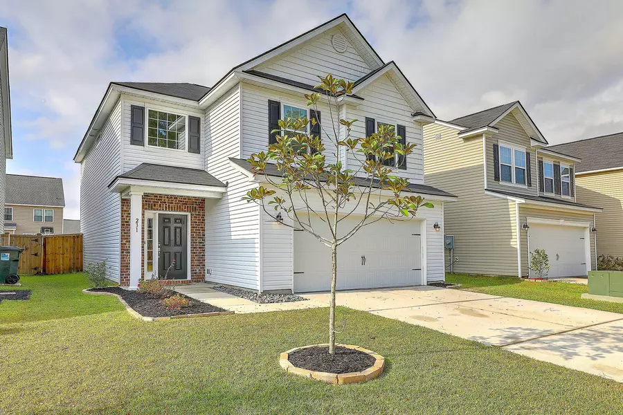 231 Lazy River Ln, Moncks Corner, SC 29461