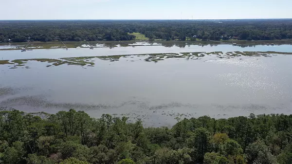 Wadmalaw Island, SC 29487,9 Retriever Rd