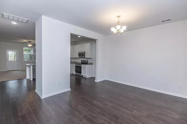 Goose Creek, SC 29445,198 Woodward Rd #109