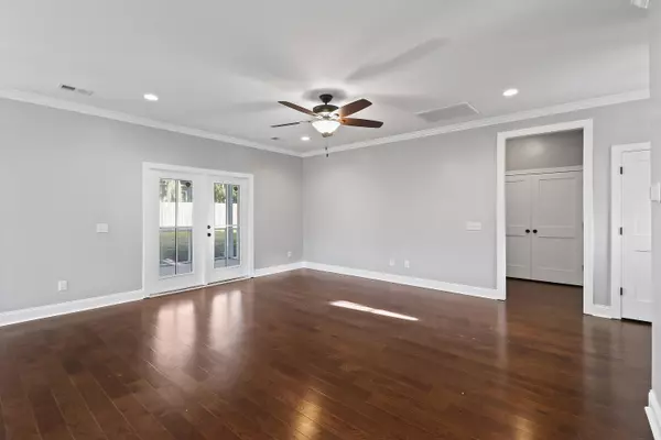 North Charleston, SC 29418,5320 Edith St