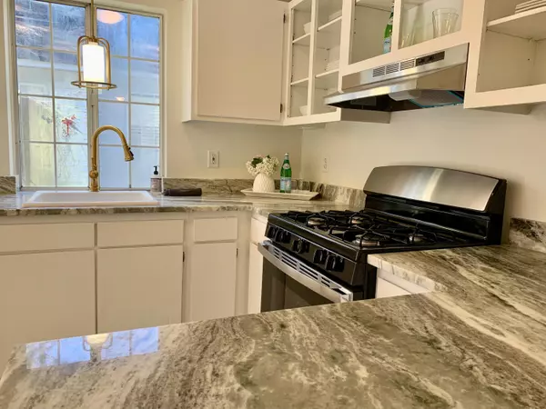 Summerville, SC 29483,136 Corsair St