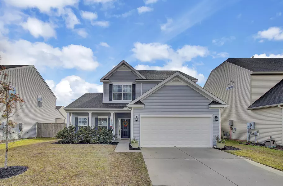 327 Silverleaf Ln, Moncks Corner, SC 29461