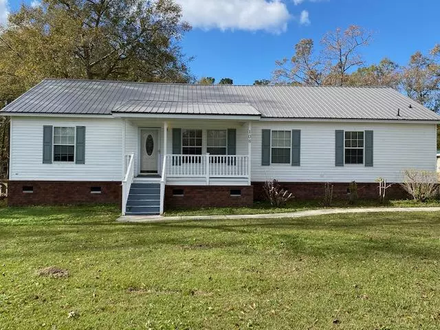 Eutawville, SC 29048,108 Aultman St