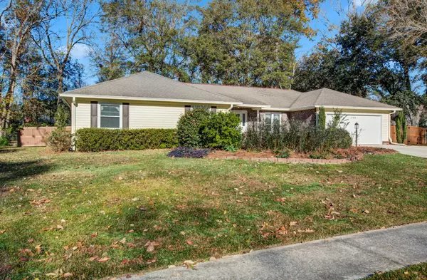 225 Savannah Round Round, Summerville, SC 29485