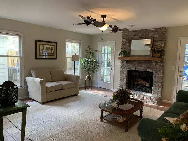 Mount Pleasant, SC 29464,662 Poaug Ln