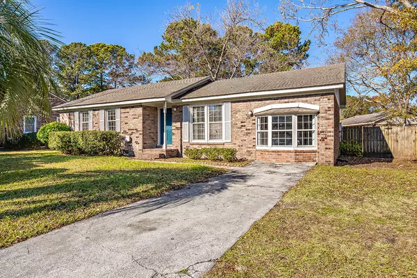 18 Endo Dr, Charleston, SC 29407