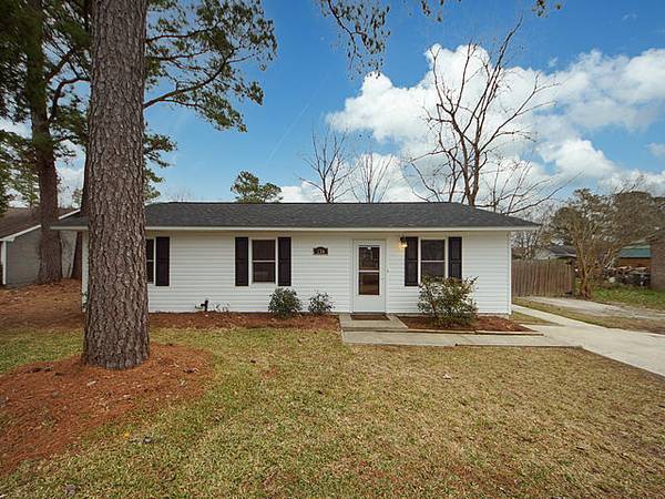 130 Underbrush Ct, Moncks Corner, SC 29461