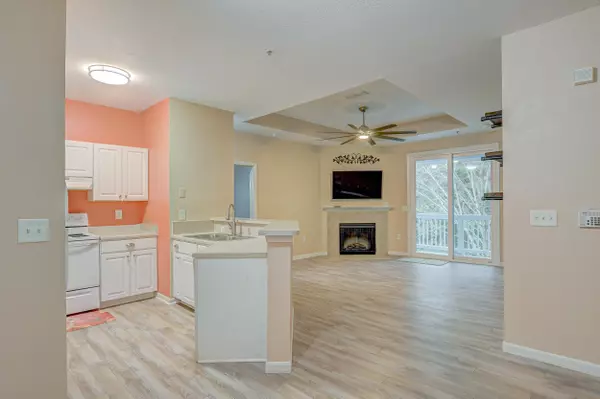 Johns Island, SC 29455,60 Fenwick Hall Aly #433