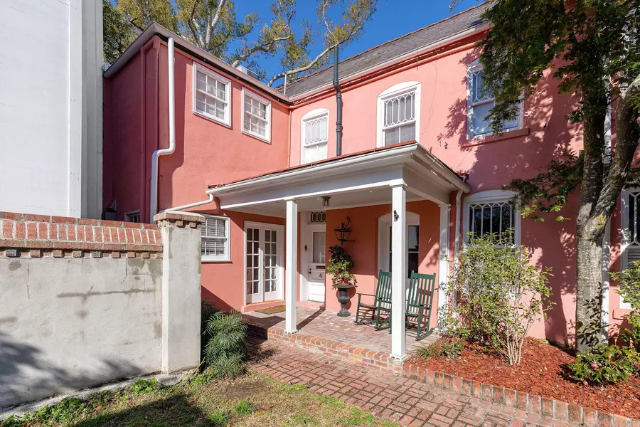 4 Weims Ct, Charleston, SC 29401