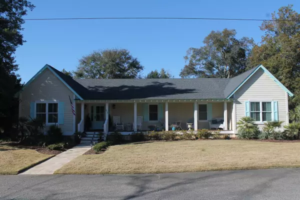 638 Adluh St, Mount Pleasant, SC 29464